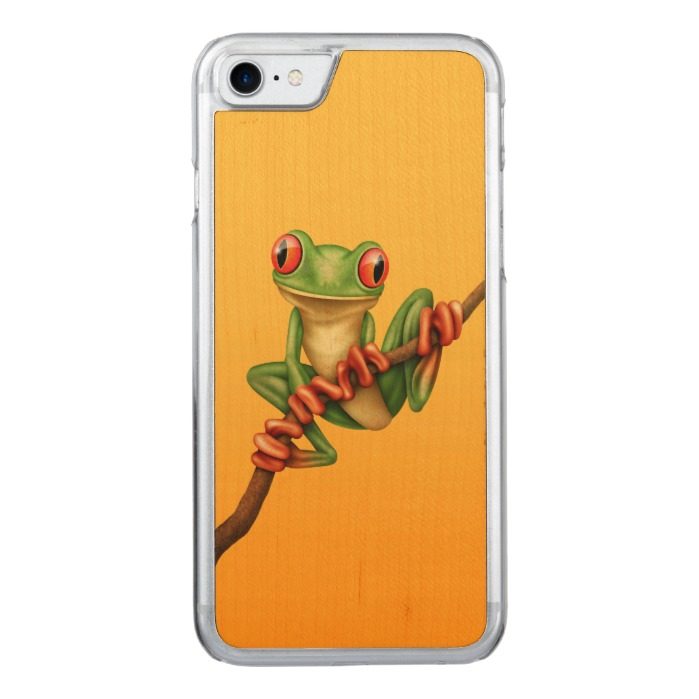 Cute Green Tree Frog on a Branch on Yellow Carved iPhone 7 Case