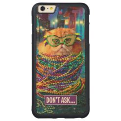 Funny Cat with Colorful Beads at Mardi Gras Carved Maple iPhone 6 Plus Bumper Case