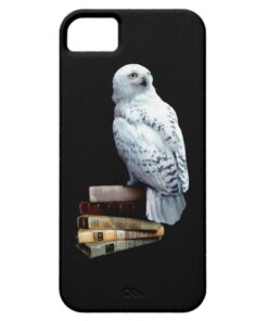 Hedwig on books iPhone SE/5/5s case