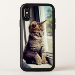 Tabby Kitten Watching Out Window OtterBox Symmetry iPhone X Case